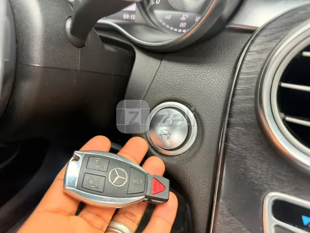 Mercedes C300 2015 — photo 8