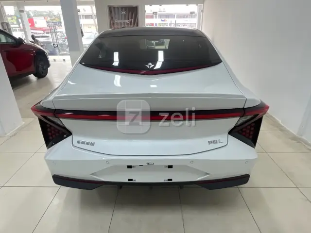 Honda Lingxi L-BLN 2024 — photo 8