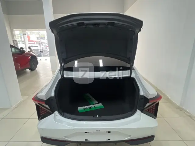 Honda Lingxi L-BLN 2024 — photo 9