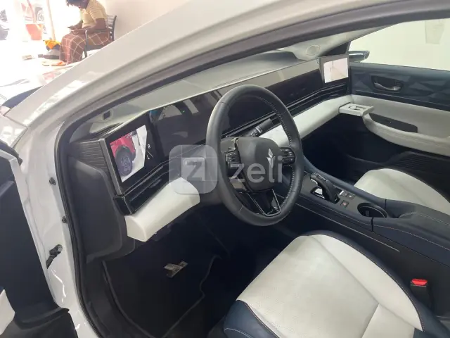 Honda Lingxi L-BLN 2024 — photo 18
