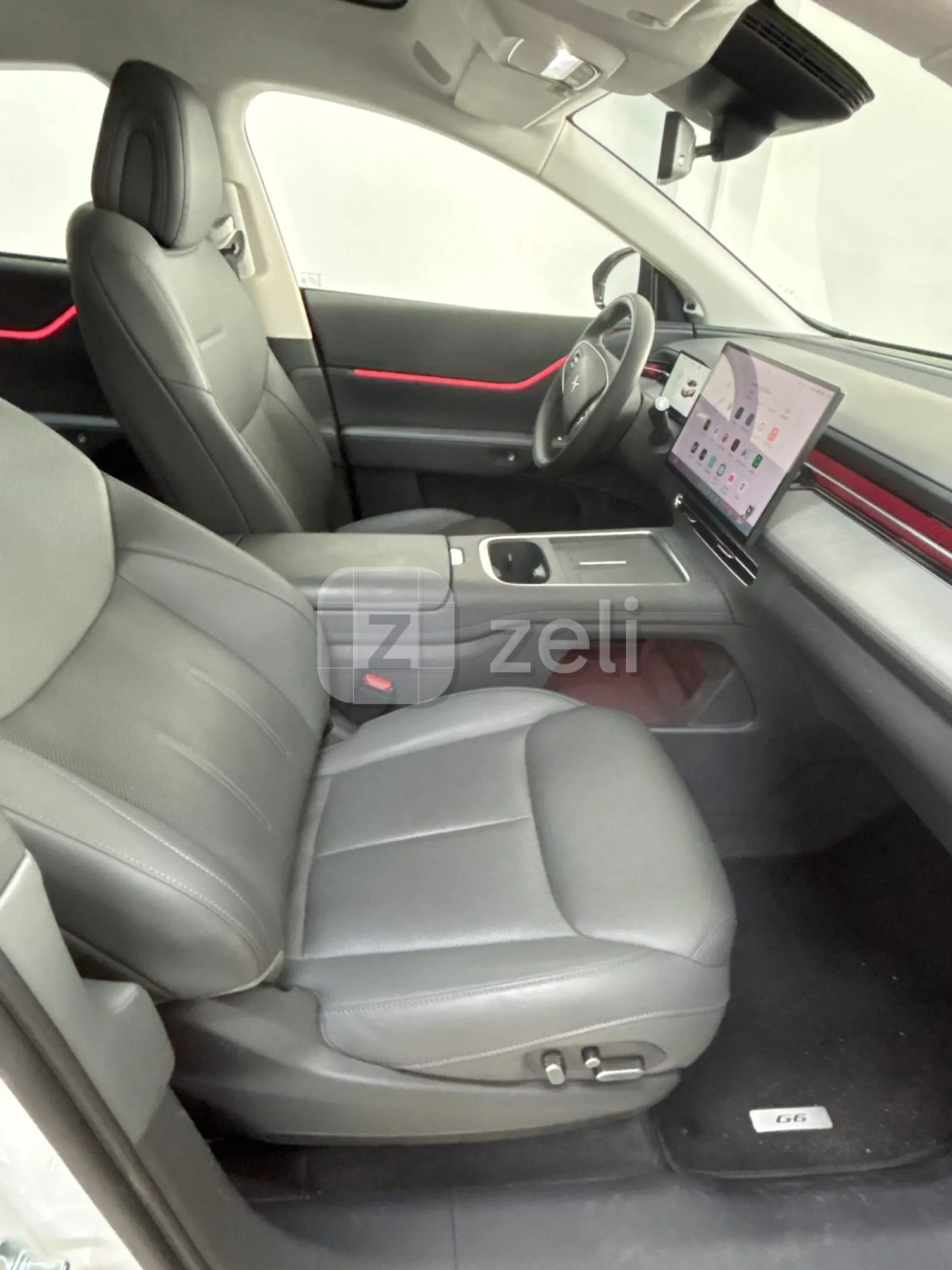 Xpeng G6 2025 — photo 8