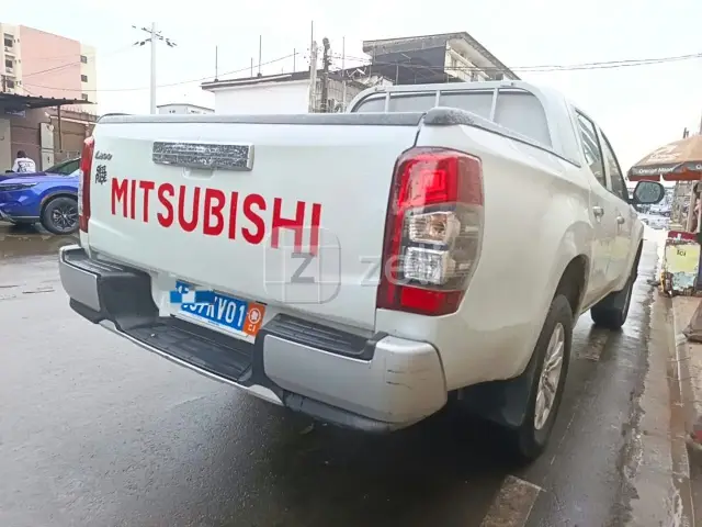 Mitsubishi L200 2022, photo 5
