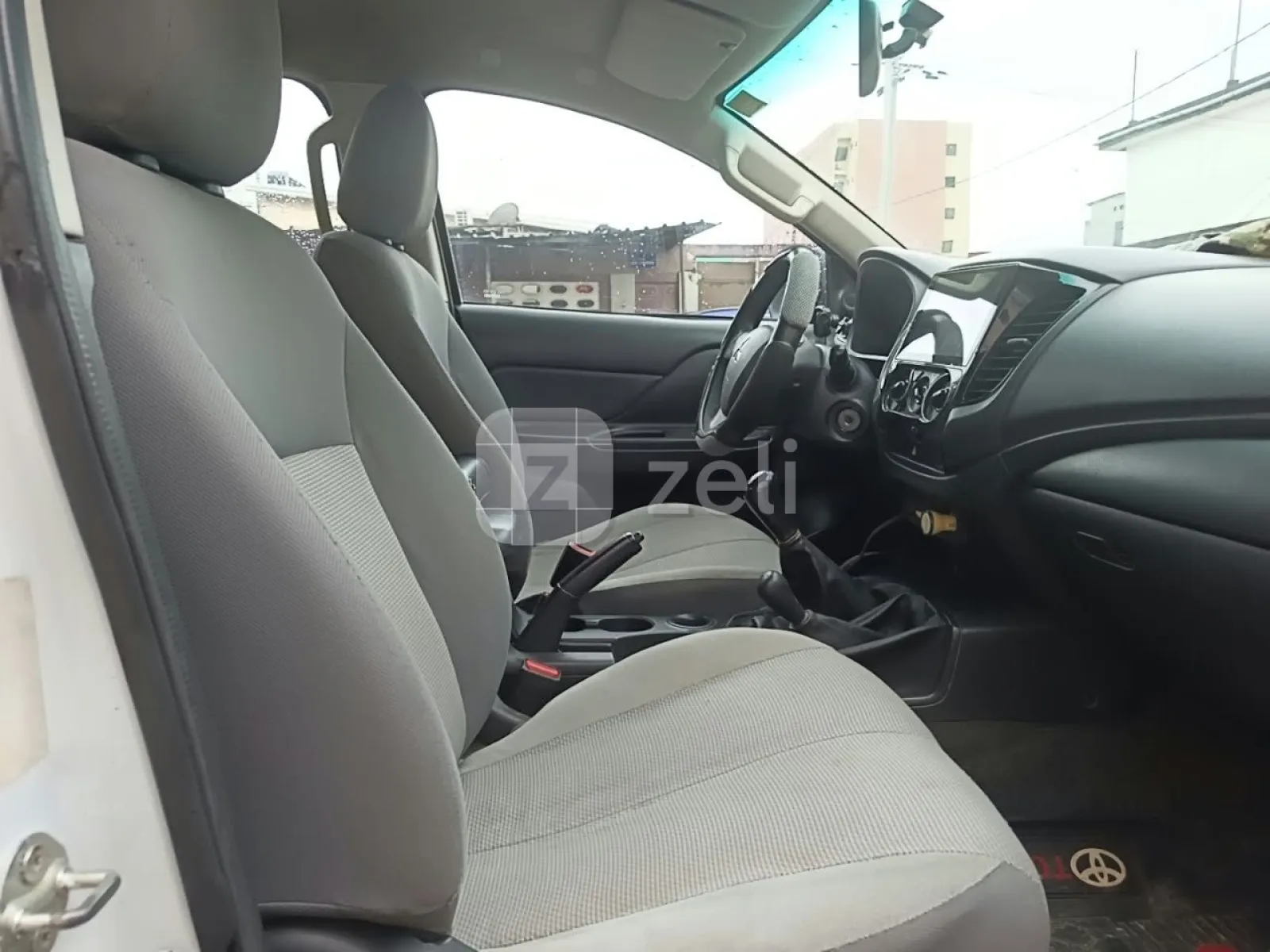 Mitsubishi L200 2022 — photo 7