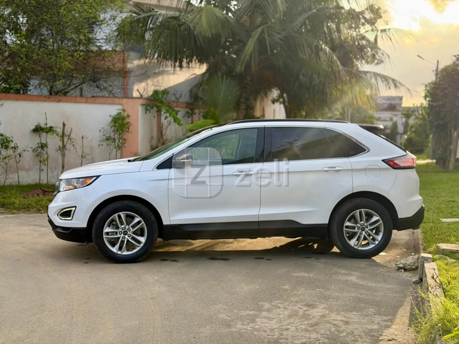 Ford Edge 2017 — photo 5