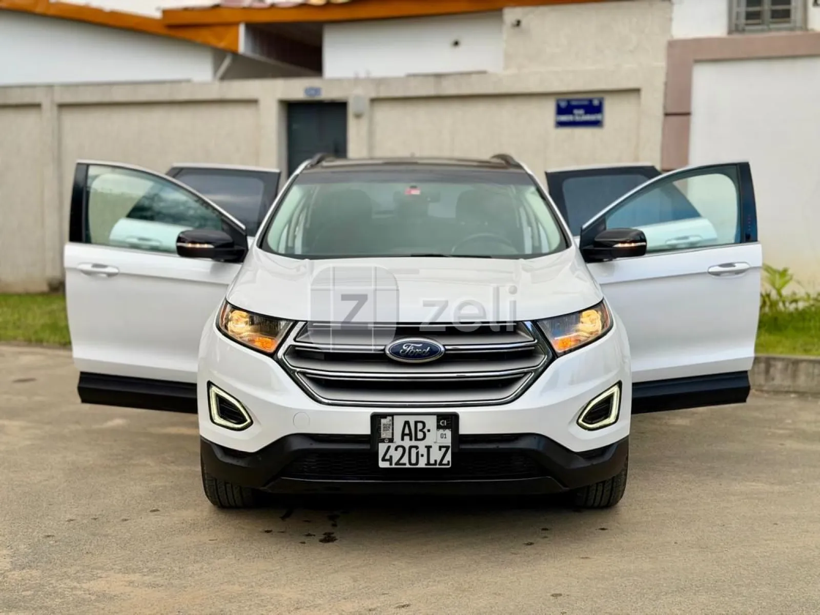 Ford Edge 2017 — photo 1
