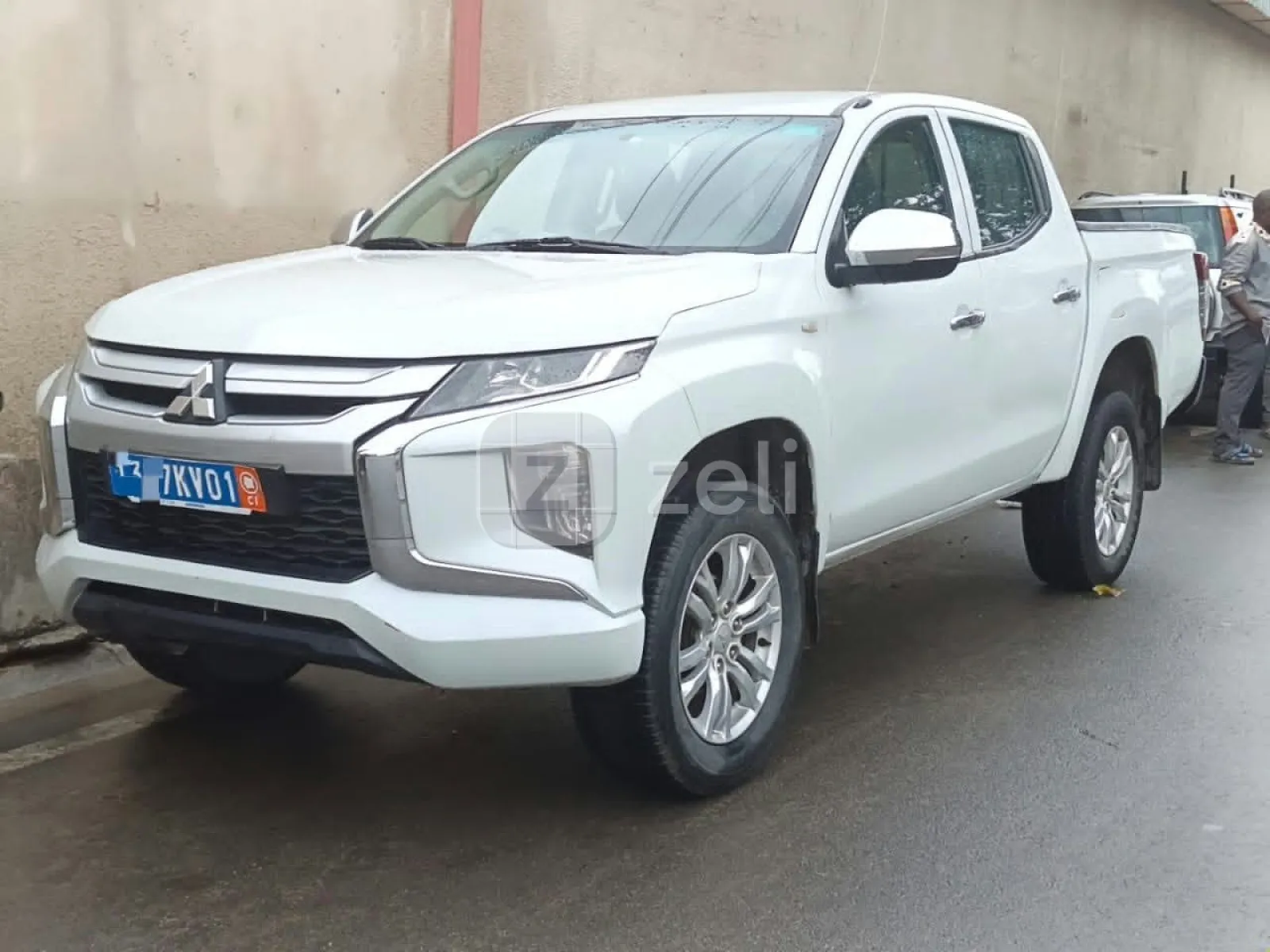 Mitsubishi L200 2022 — photo 2