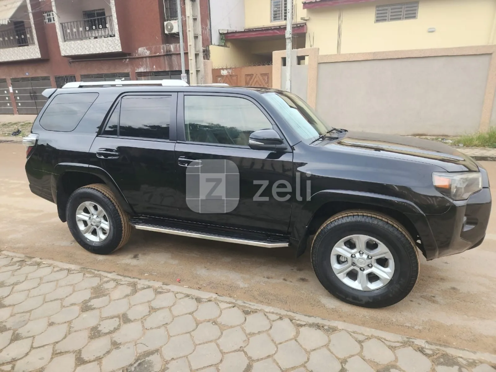 Toyota 4-Runner 2017 — photo 5