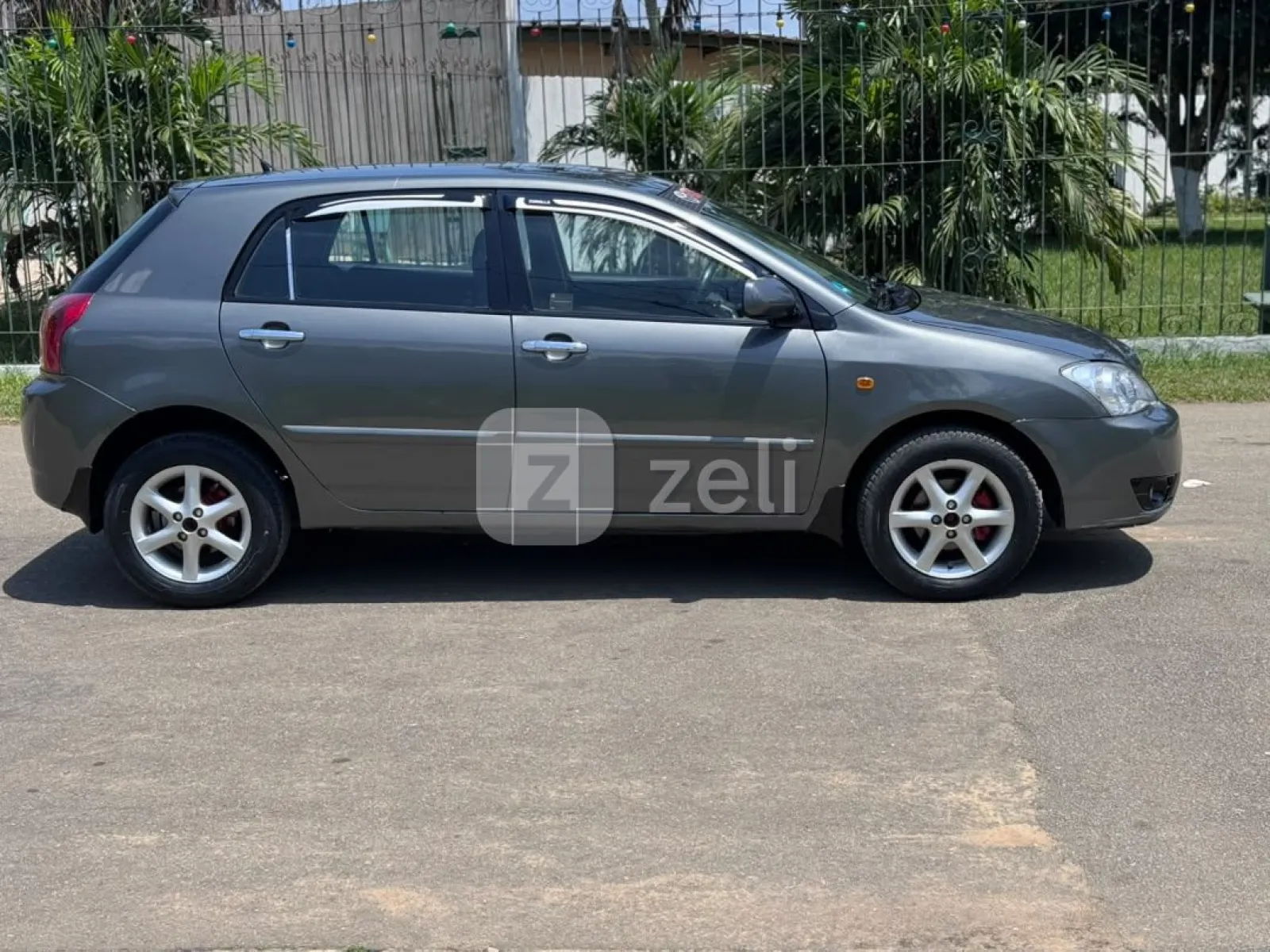 Toyota Corolla 2005 — photo 6