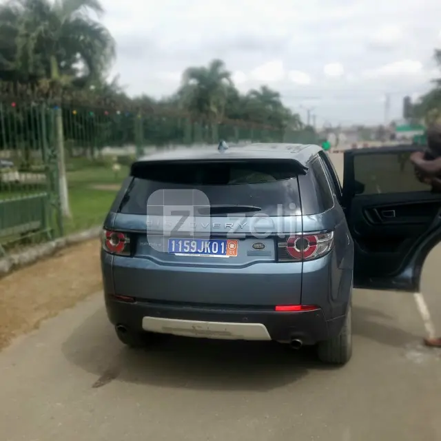 Land Rover Discovery 2018 — photo 7