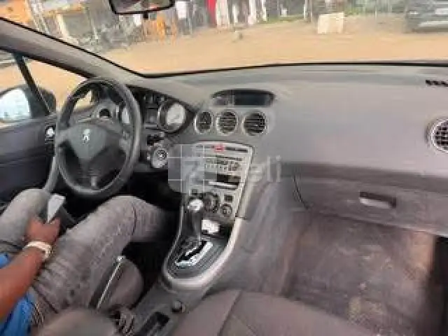 Peugeot 408 2021, photo 5