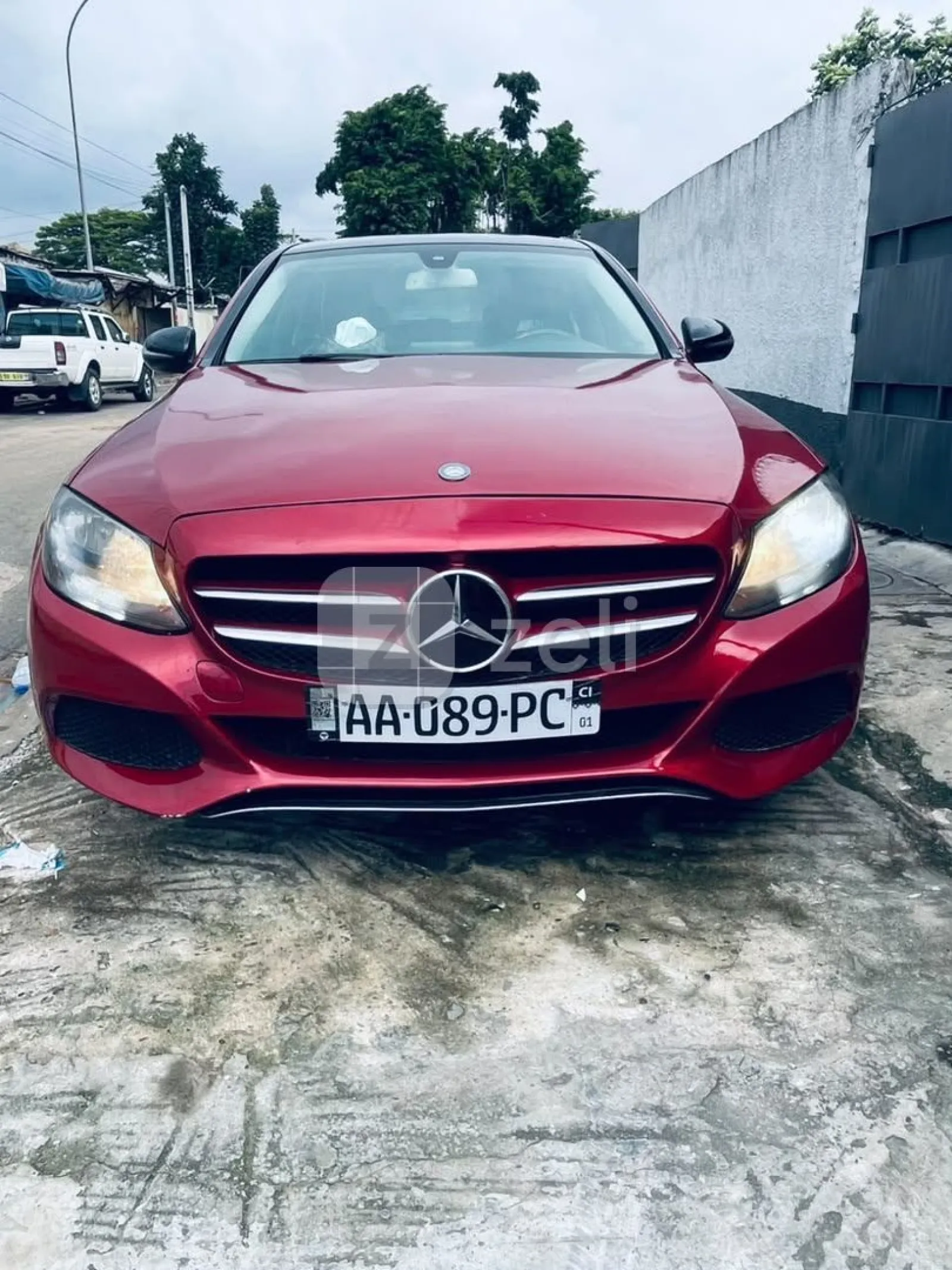 Mercedes C300 2017 — photo 1