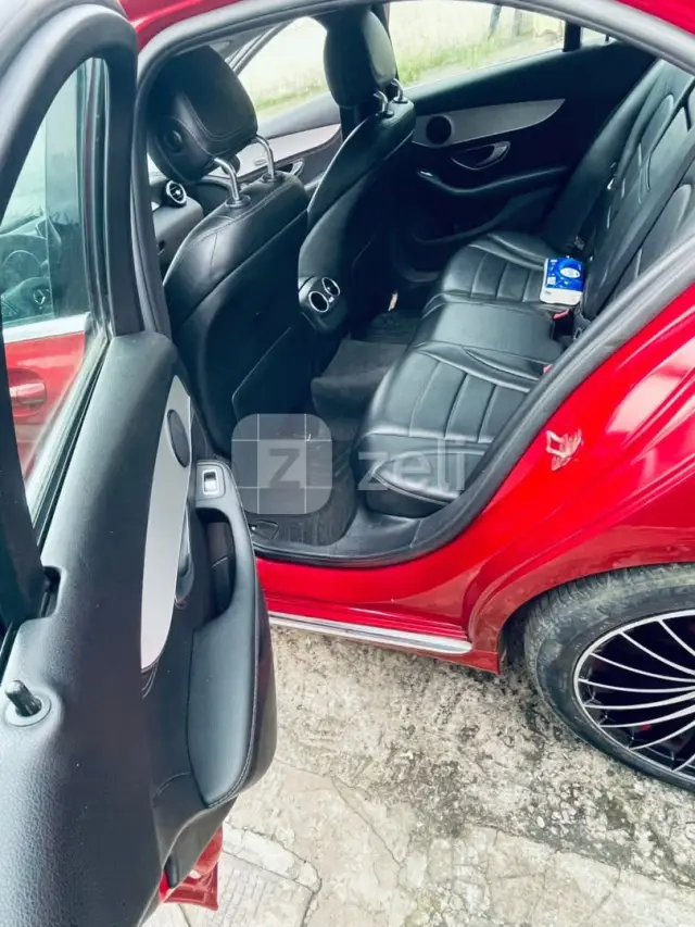 Mercedes C300 2017, photo 6