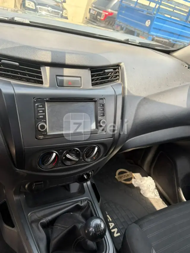 Nissan Navara 2021 — photo 7