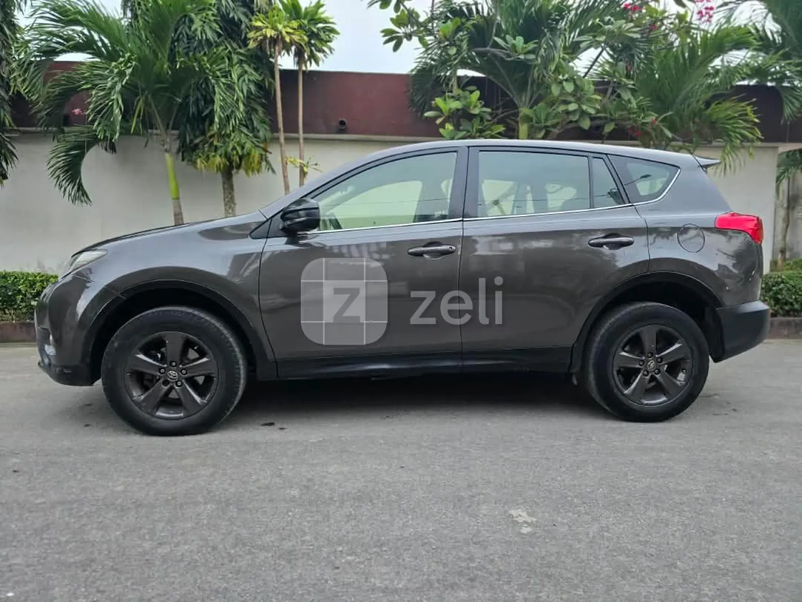 Toyota RAV4 2015 — photo 6