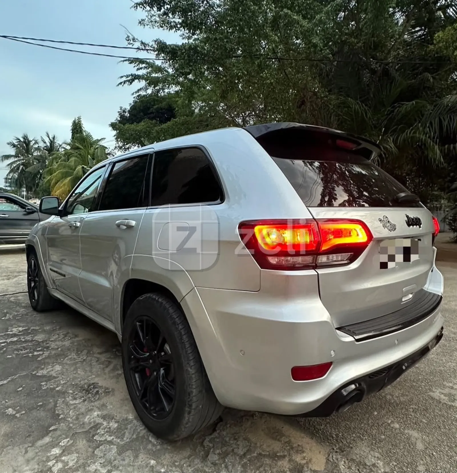 Jeep Grand Cherokee 2022 — photo 8