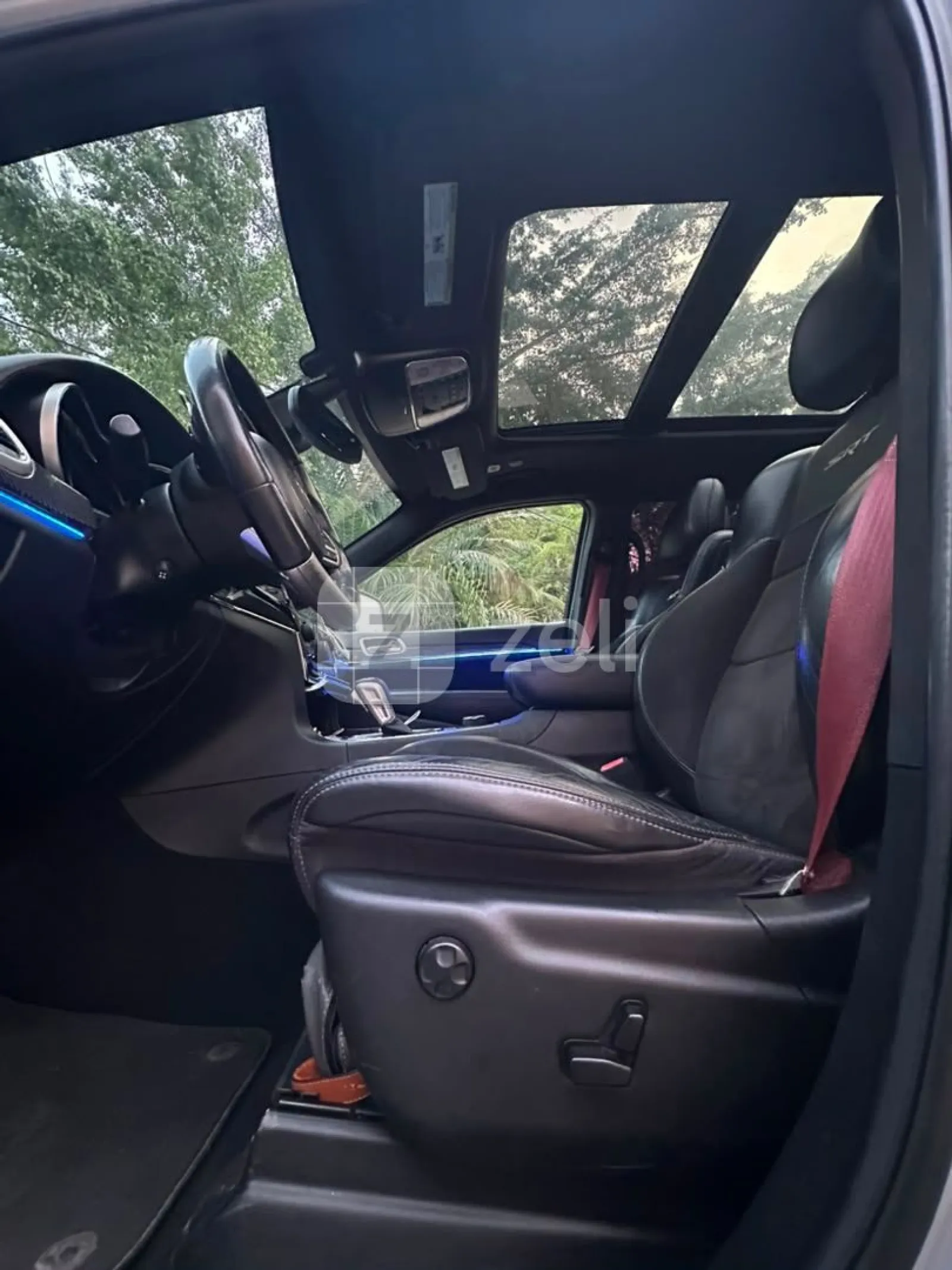 Jeep Grand Cherokee 2022 — photo 4