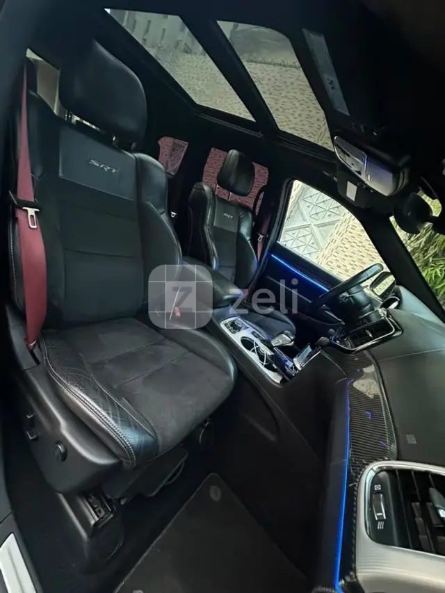 Jeep Grand Cherokee 2022 — photo 9