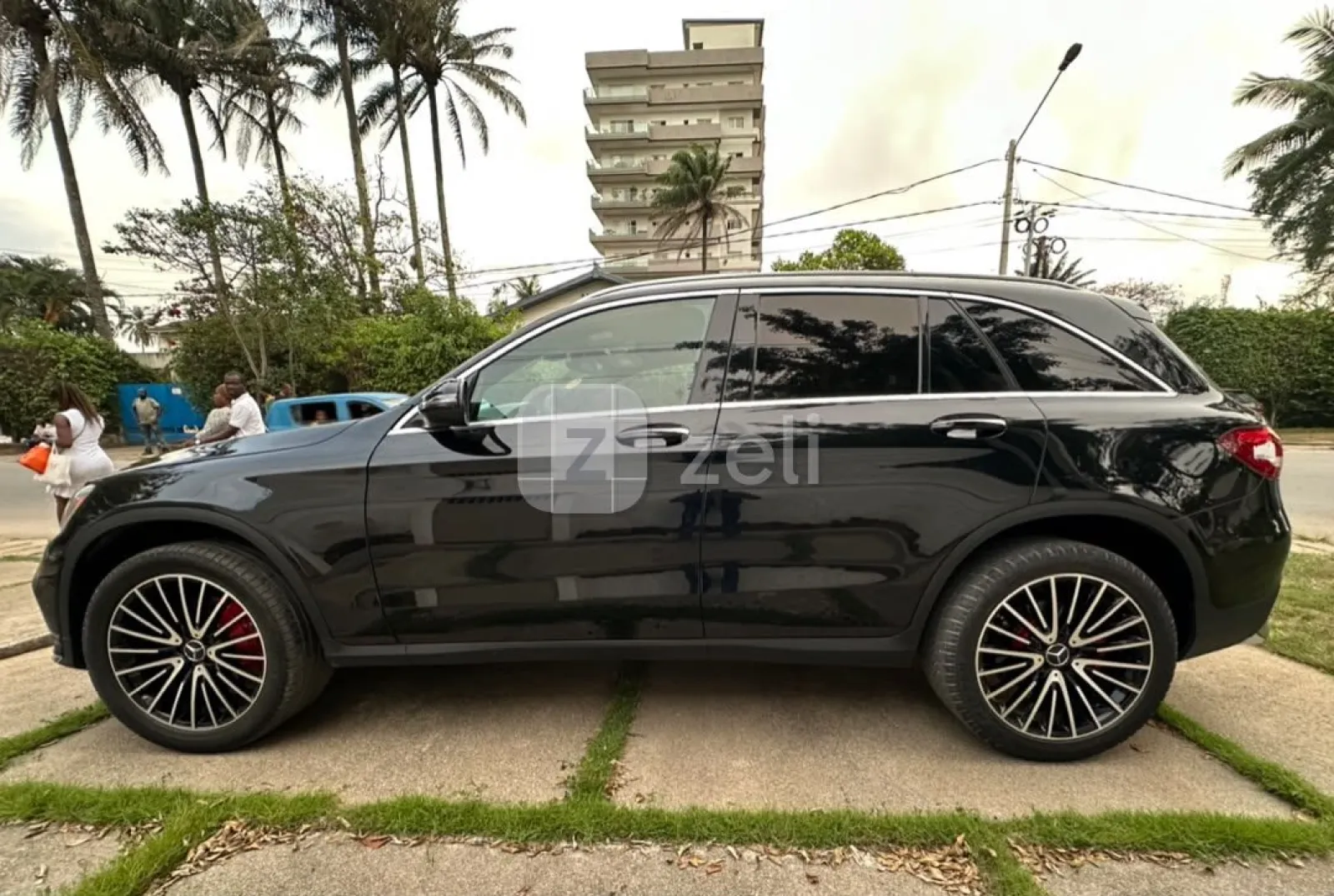Mercedes GLC 2018 — photo 6