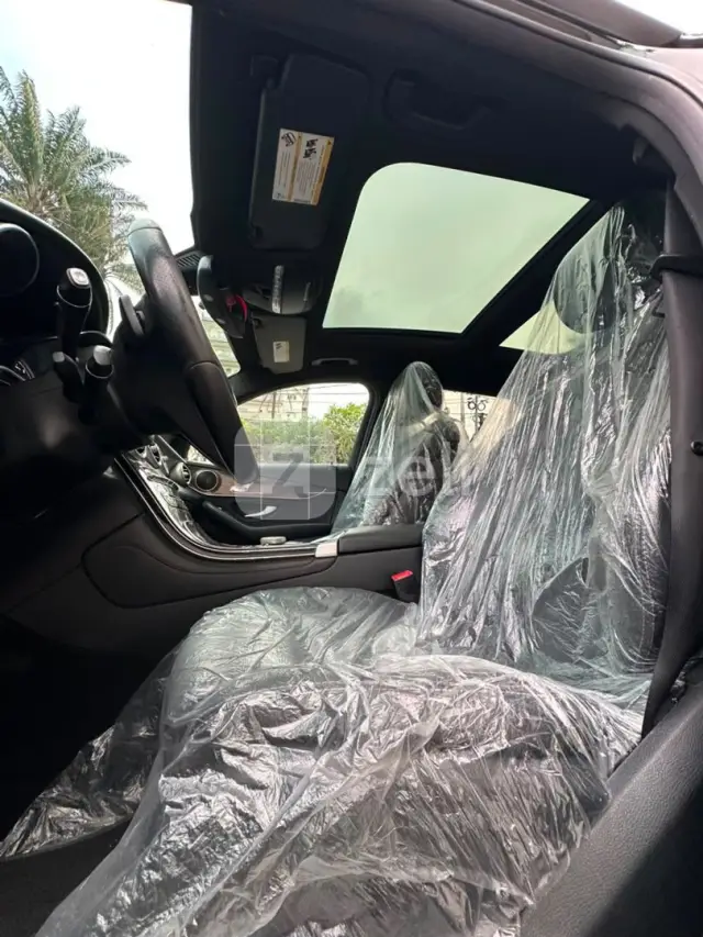 Mercedes GLC 2018 — photo 9