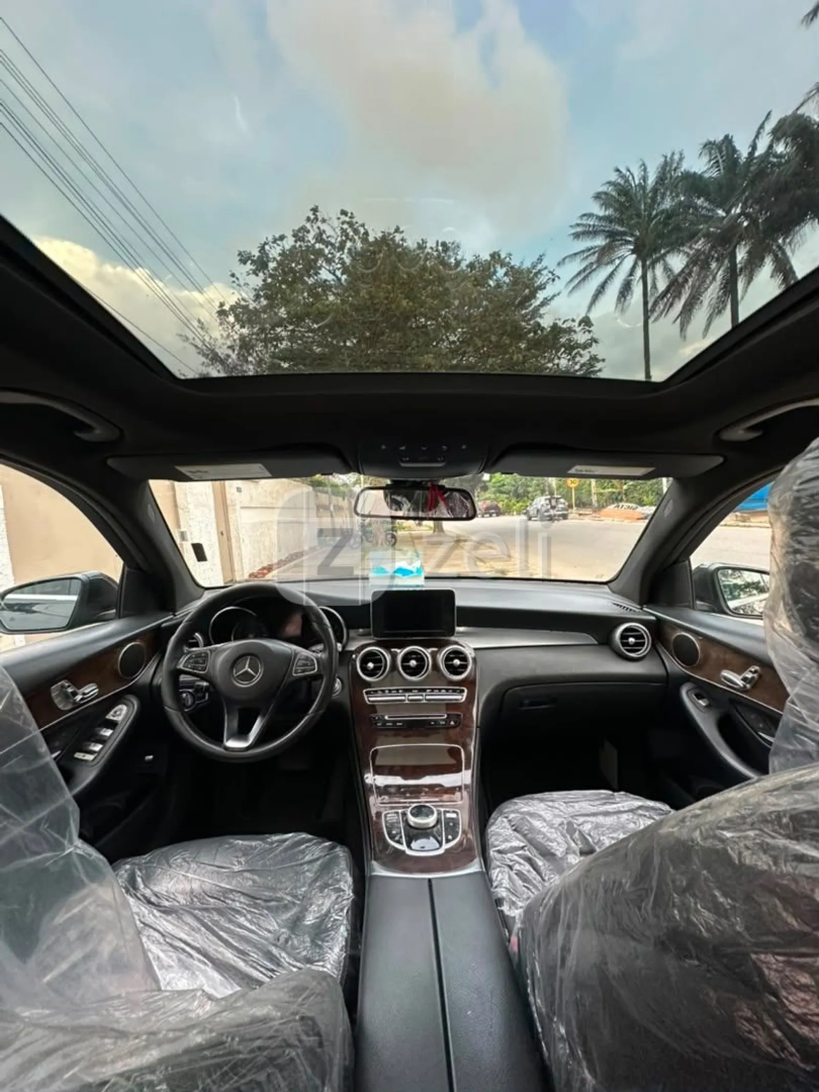 Mercedes GLC 2018 — photo 3