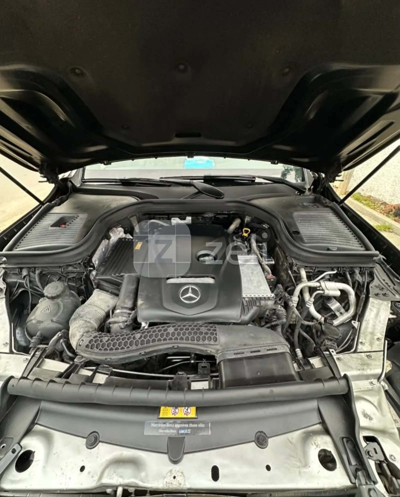 Mercedes GLC 2018 — photo 13