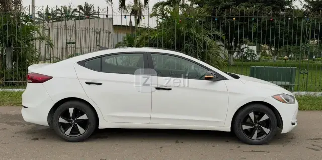 Hyundai Elantra 2018, photo 2