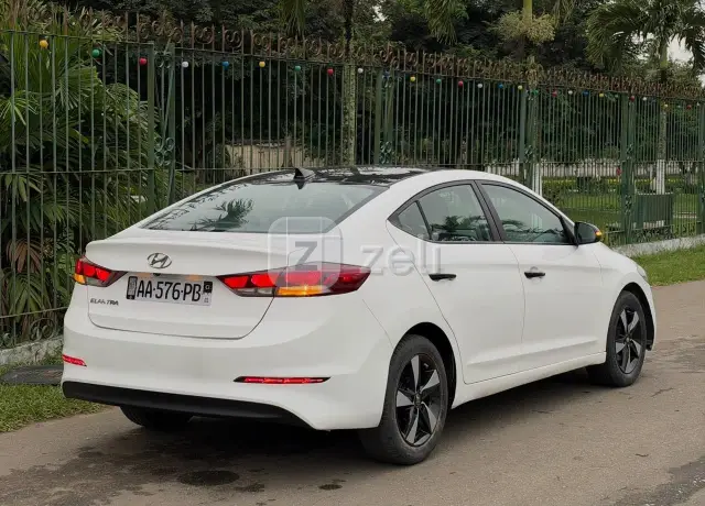 Hyundai Elantra 2018, photo 4