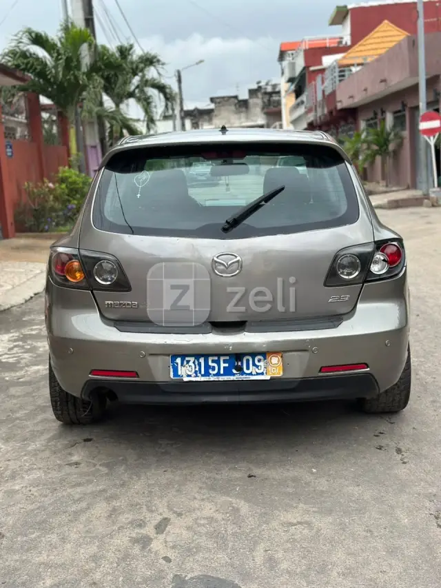 Mazda Mazda3 2018, photo 2