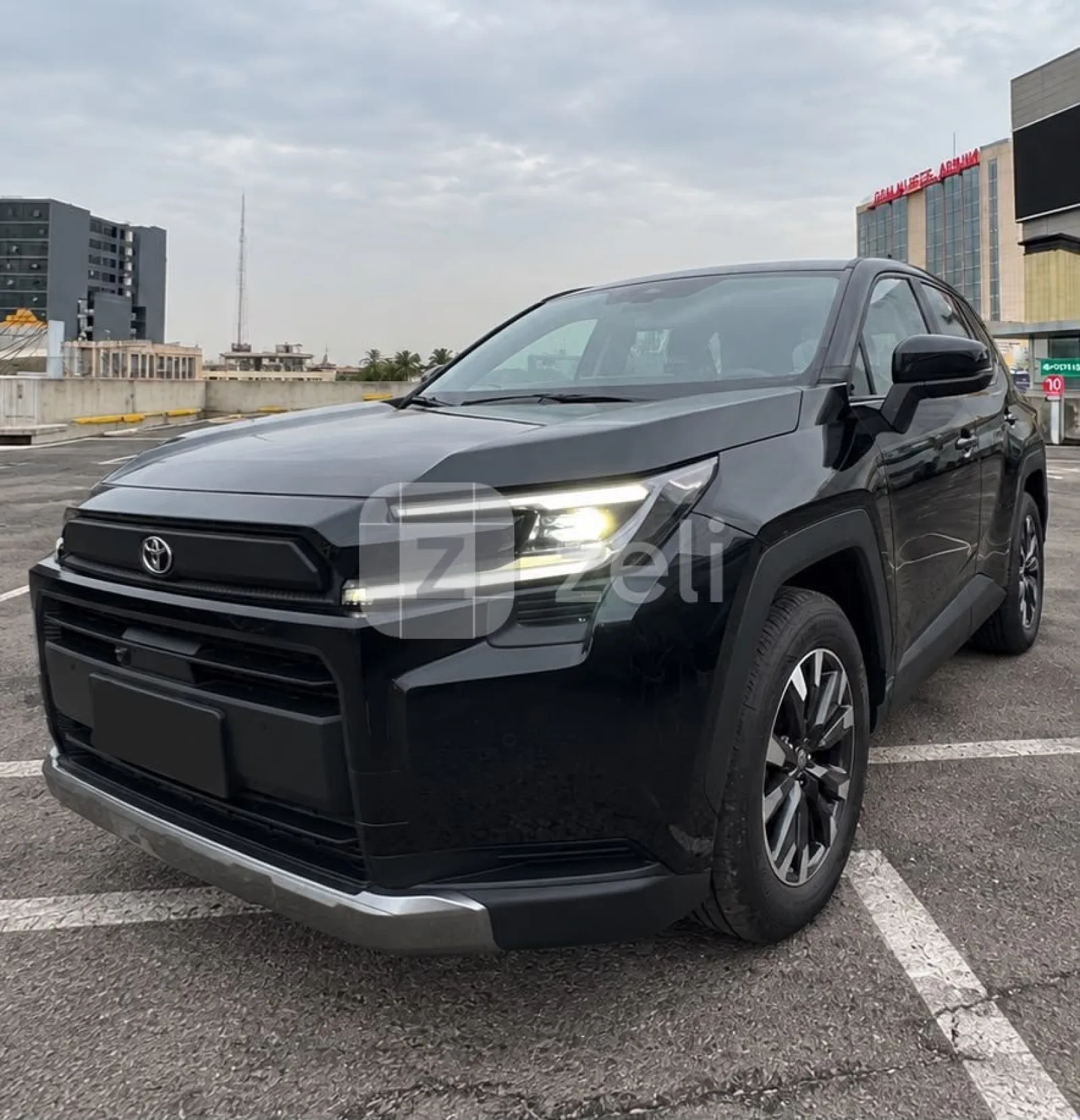 Toyota RAV4 2026 — photo 2
