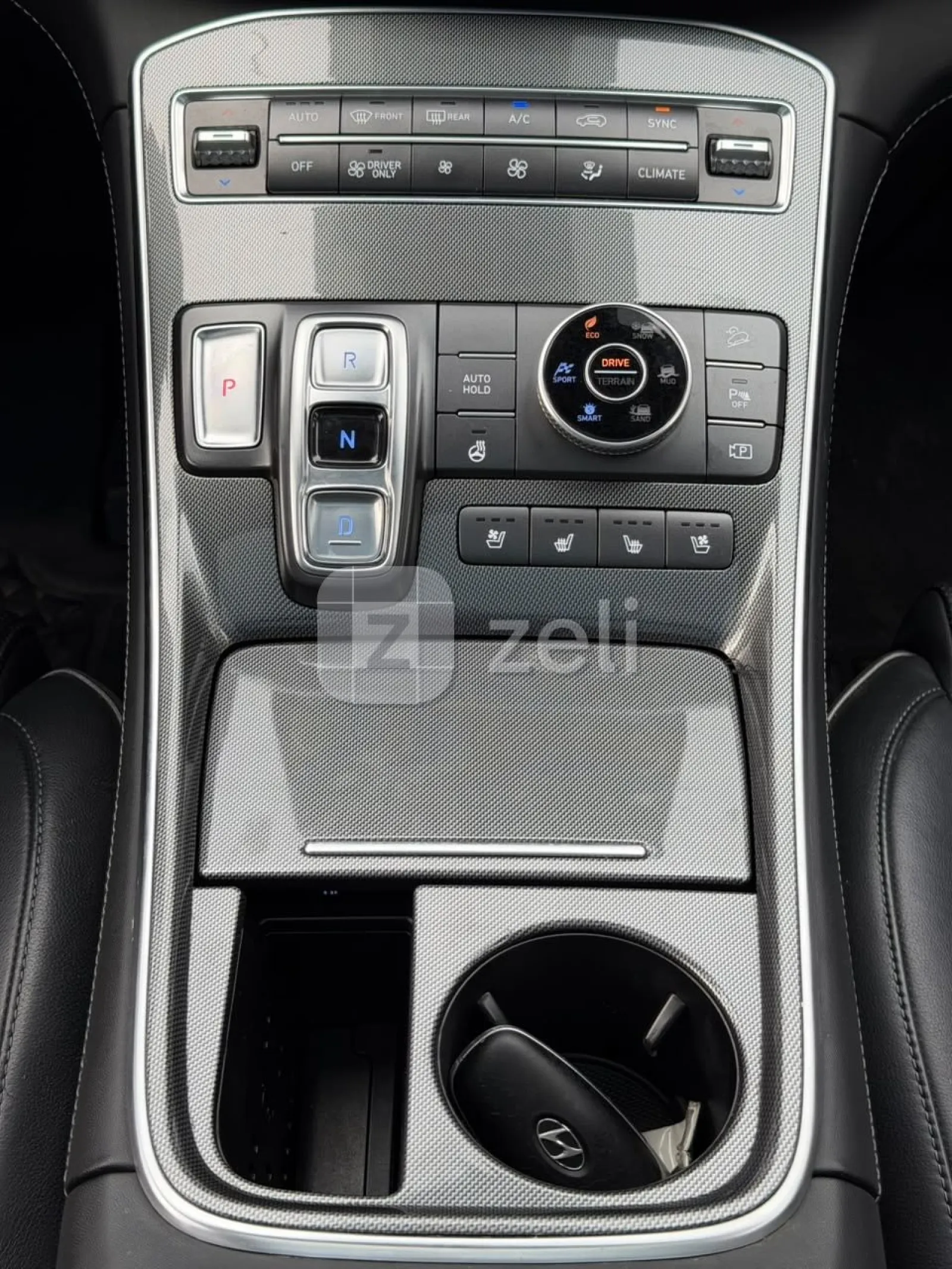 Hyundai Santa Fe 2022 — photo 8