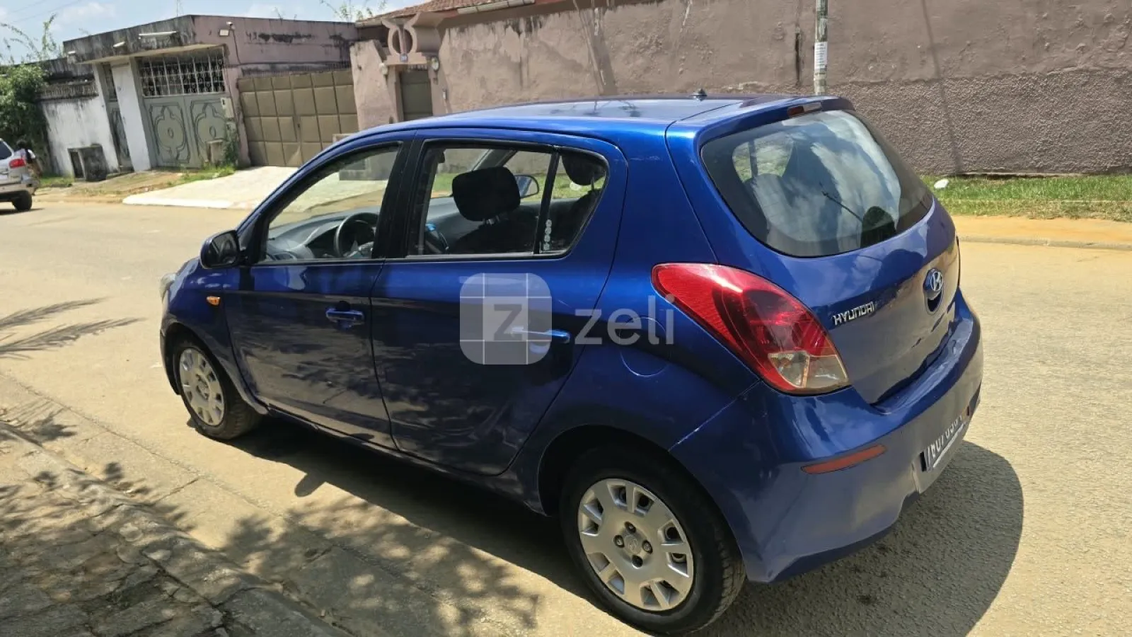 Hyundai i20 2015 — photo 8