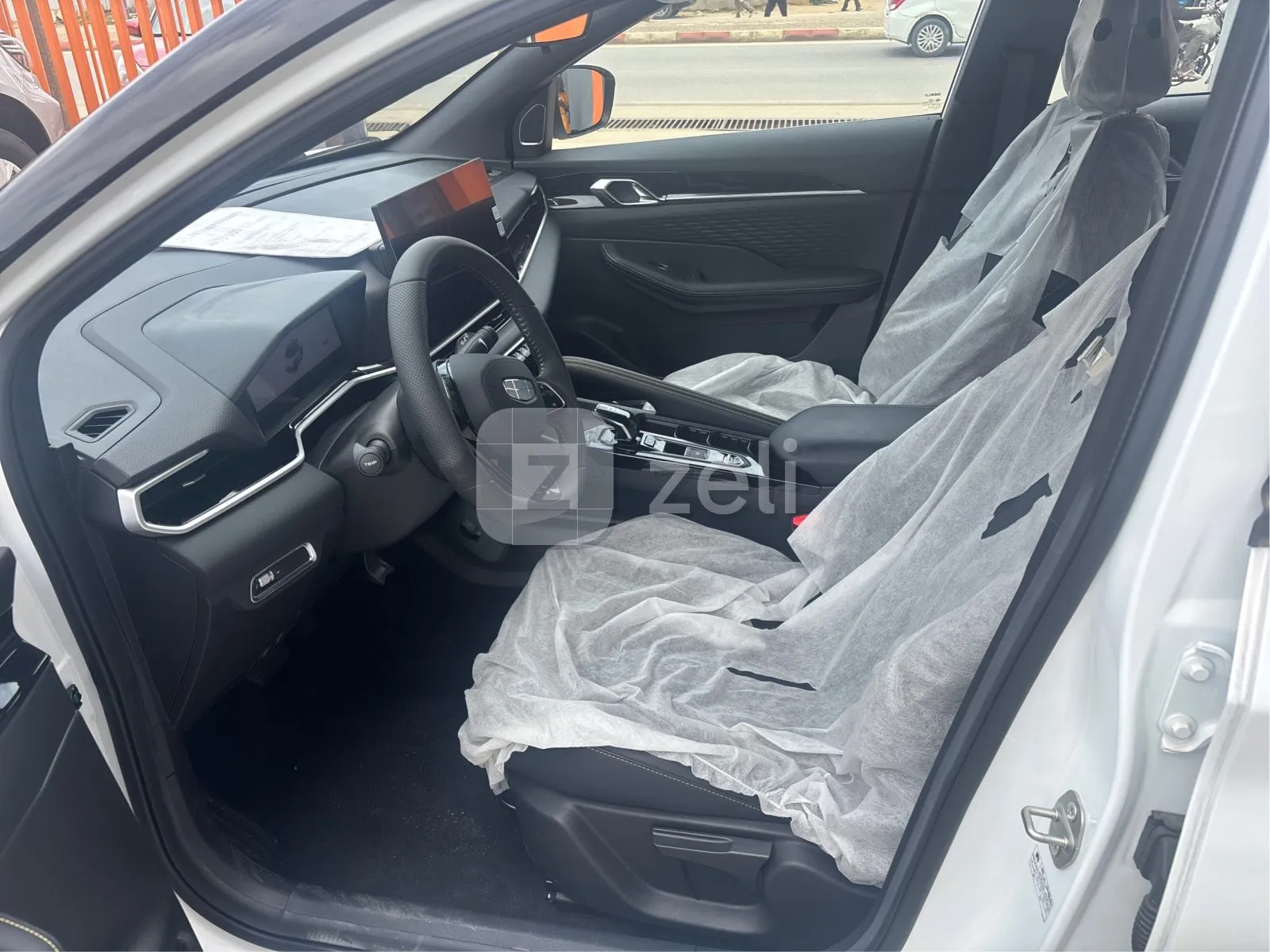 Geely Coolray L 2025 — photo 9