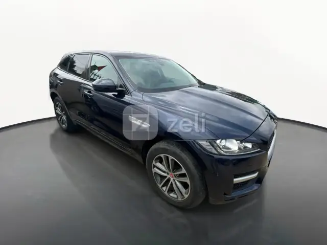 Jaguar F-PACE 2018 — photo 3