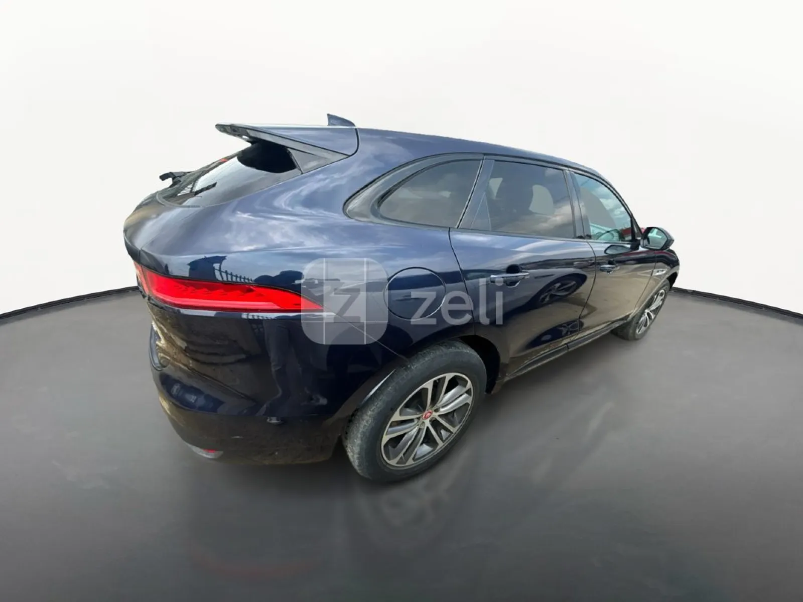 Jaguar F-PACE 2018 — photo 4