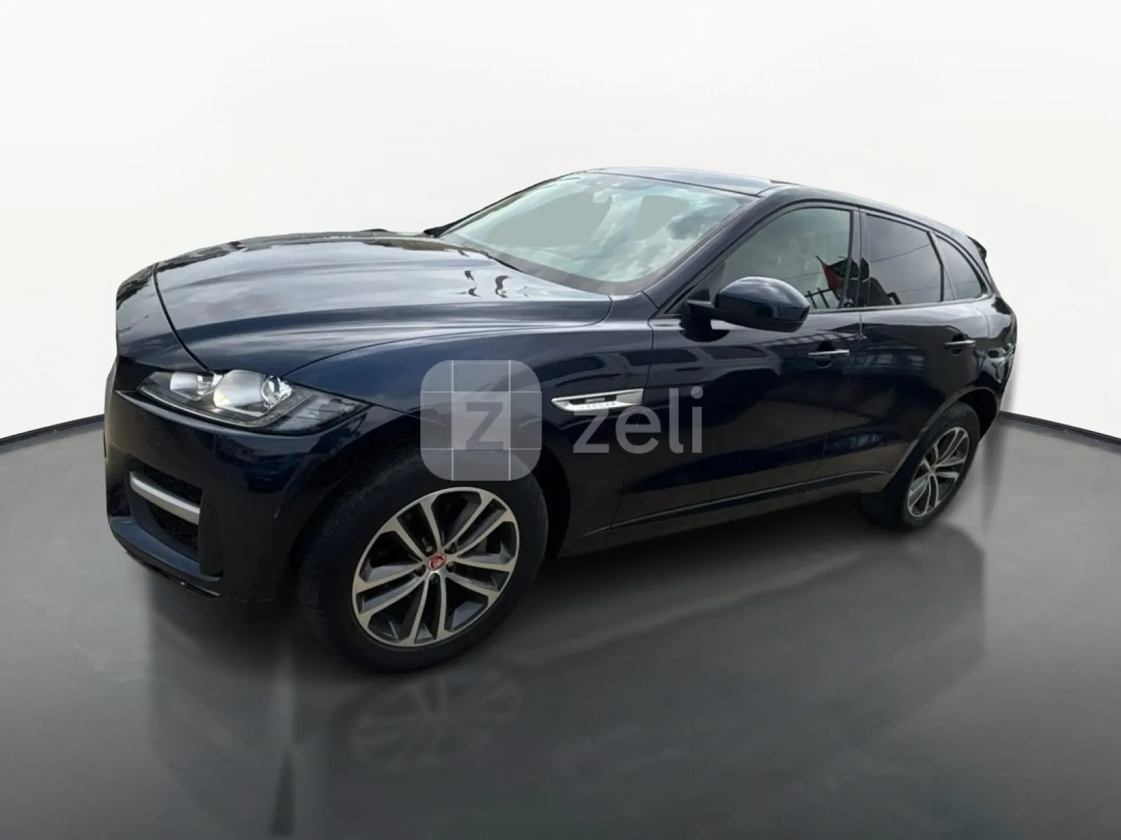 Jaguar F-PACE 2018 — photo 8