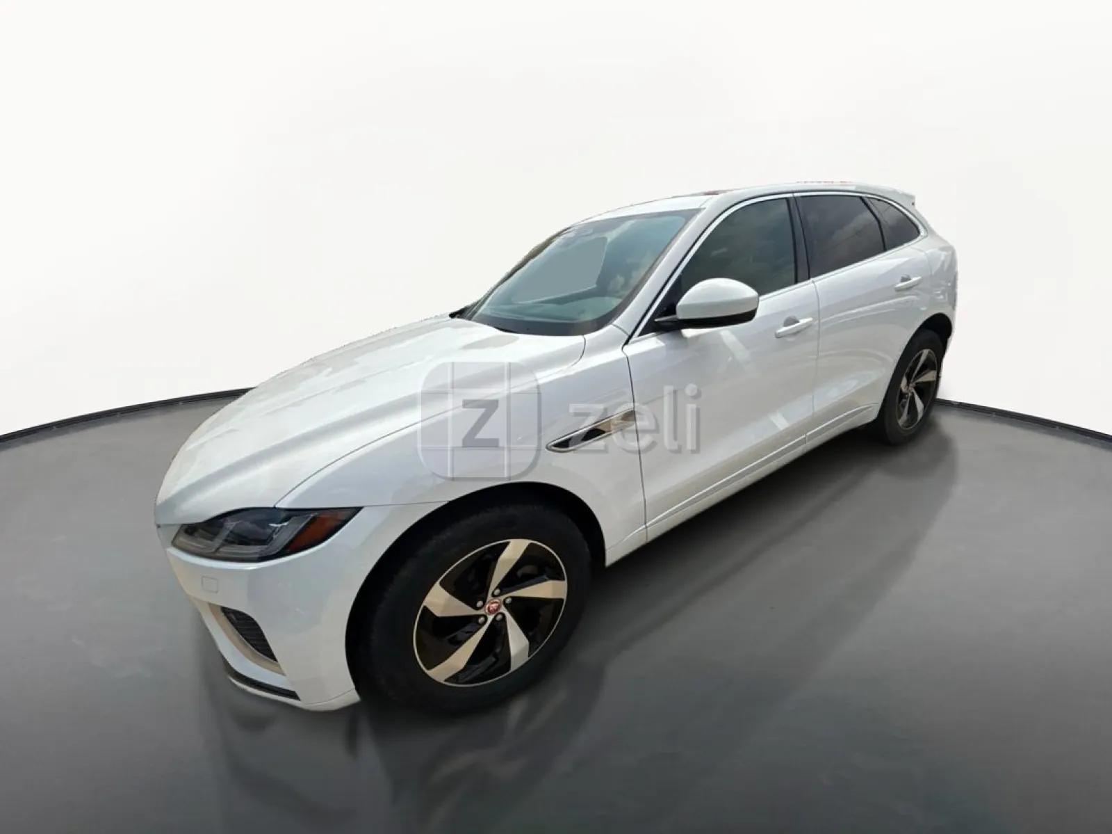 Jaguar F-PACE 2023 — photo 1