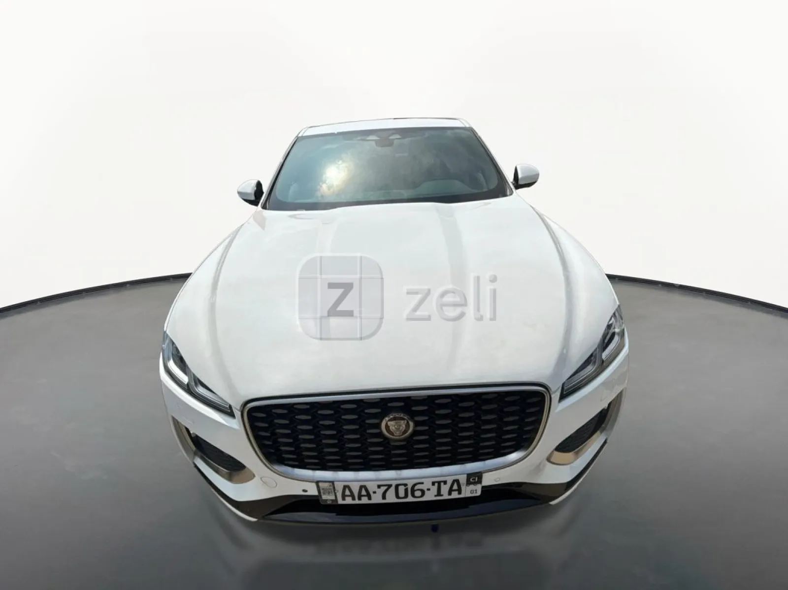 Jaguar F-PACE 2023 — photo 2