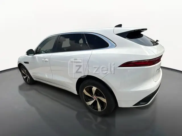 Jaguar F-PACE 2023 — photo 7