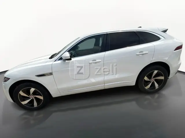 Jaguar F-PACE 2023 — photo 8