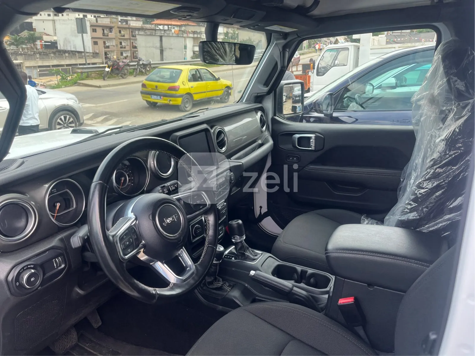 Jeep Wrangler 2023 — photo 8