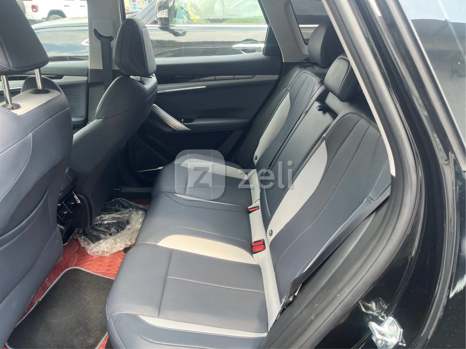 Geely Geely 2024 — photo 9
