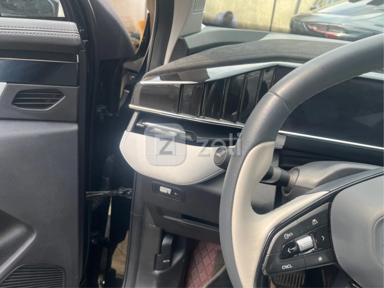 Geely Geely 2024 — photo 17