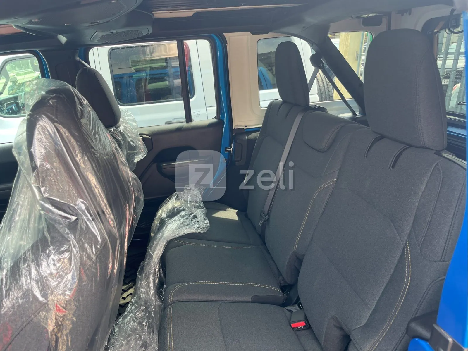 Jeep Wrangler 2024 — photo 10