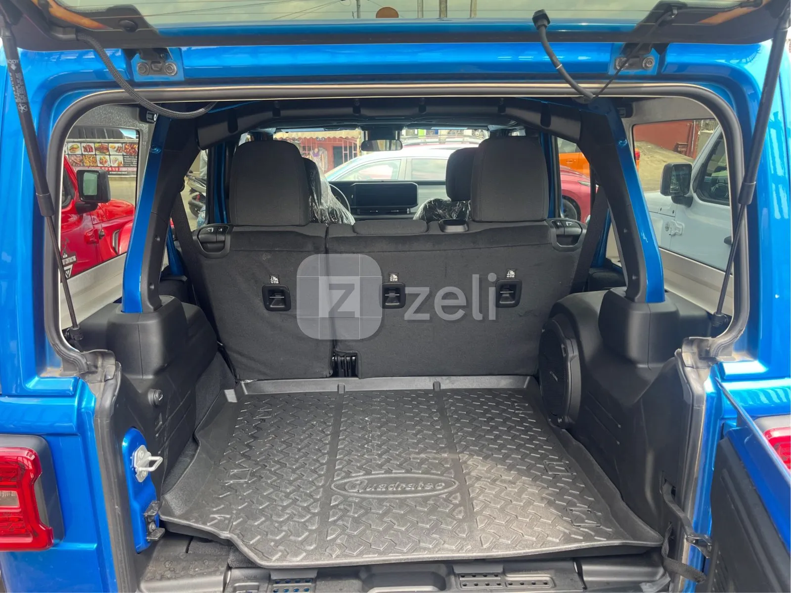 Jeep Wrangler 2024 — photo 12