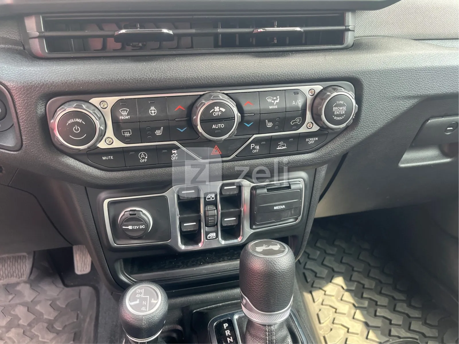 Jeep Wrangler 2024 — photo 26