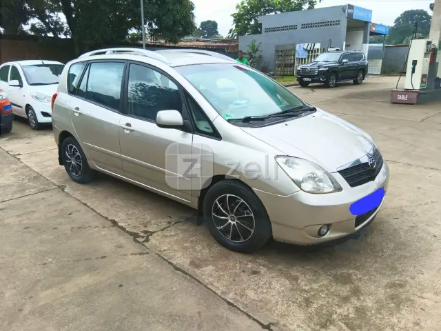 Toyota Verso 2005
