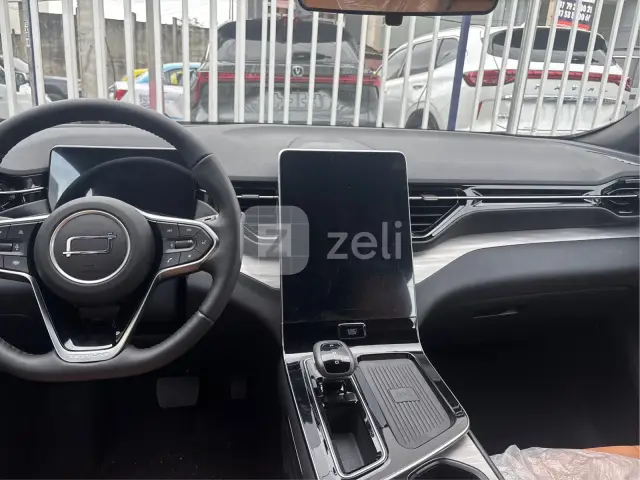 Bestune T90 2025 — photo 13
