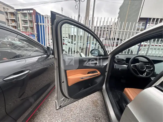 Bestune T90 2025 — photo 18