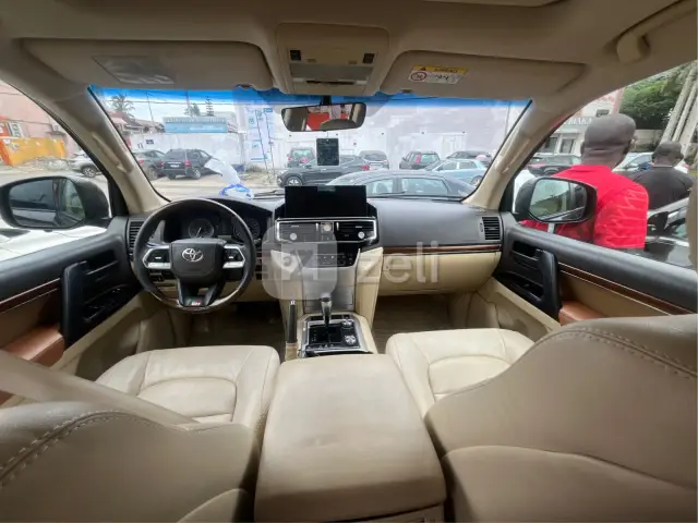 Toyota Land cruiser 2017 — photo 6