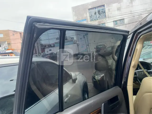 Toyota Land cruiser 2017 — photo 17